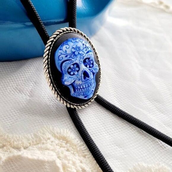 Royal Blue Sugar Skull Silver Tip Black Western Southwest Bolo Tie Necklace Pend - Picture 1 of 6